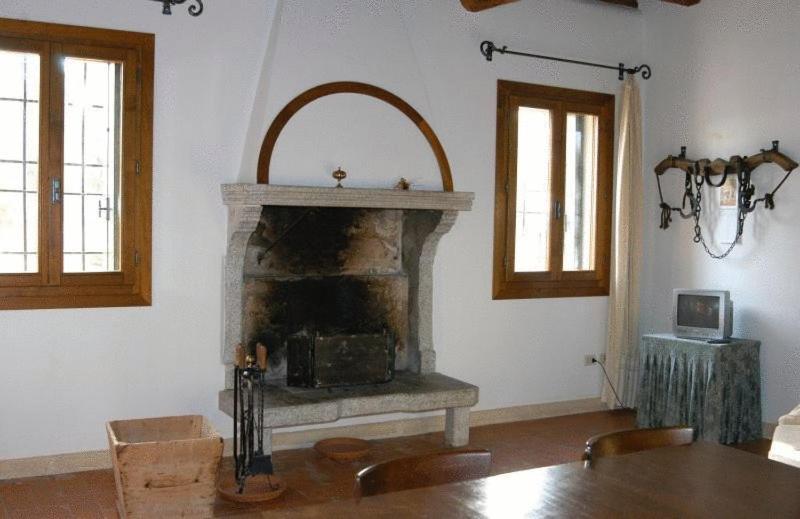 Agriturismo La Sophora Montegaldella Екстериор снимка