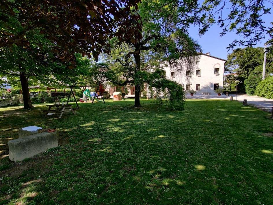 Agriturismo La Sophora Montegaldella Екстериор снимка
